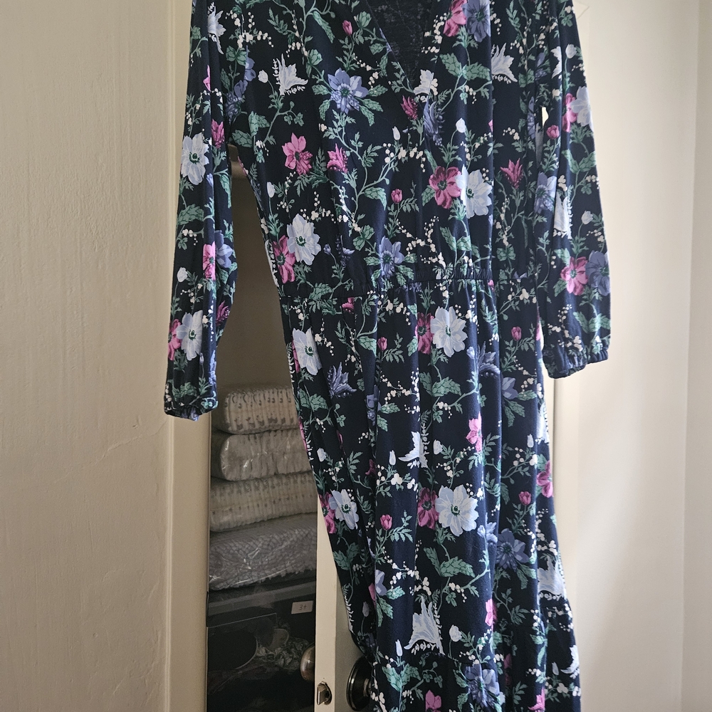 NWOT Style & Co. Navy Floral V-Neck Midi Dress - Picture 2 of 3